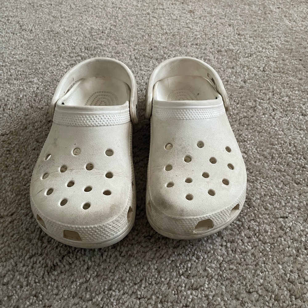 Size 6 white crocs